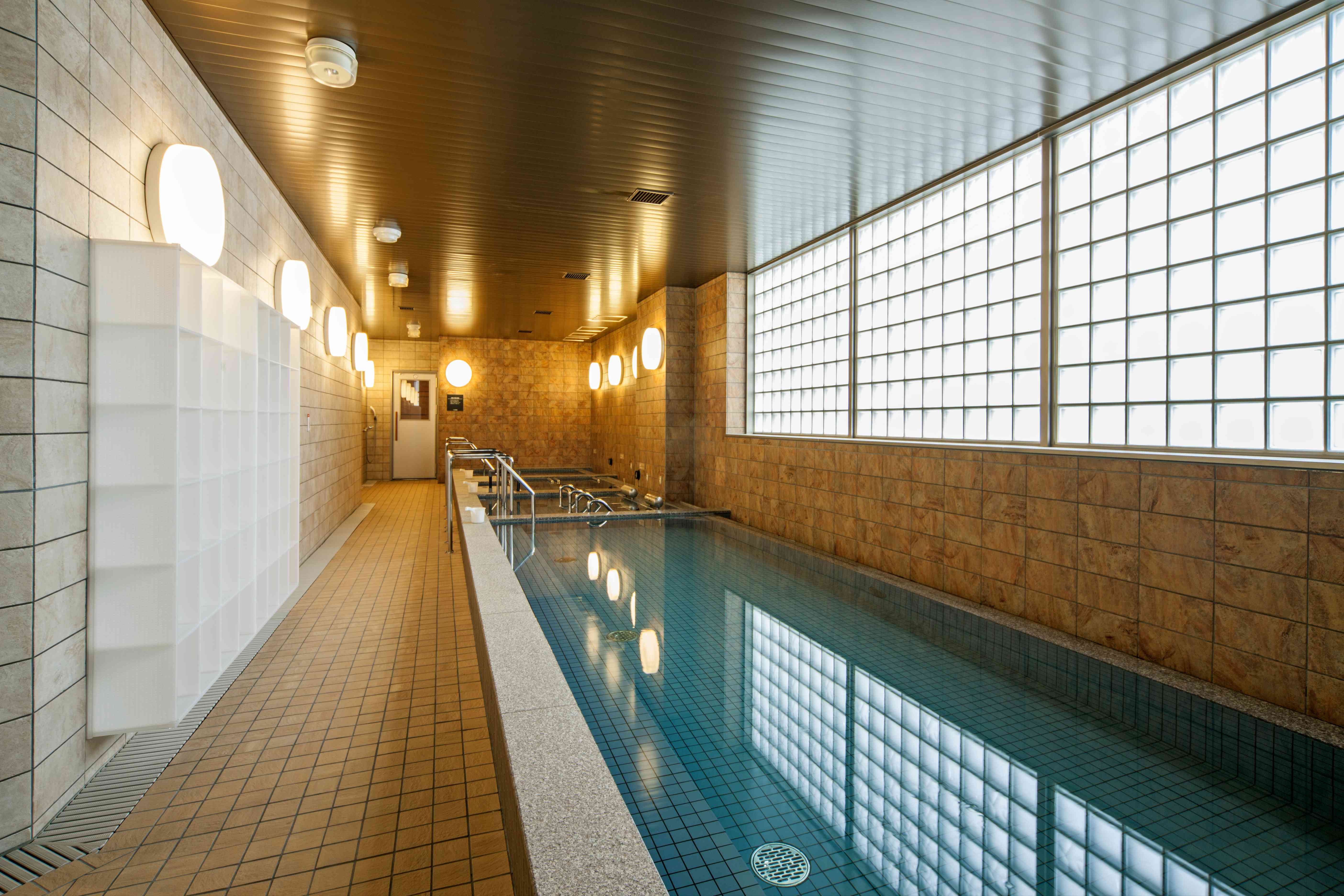 スポーツ クラブ nas 稲沢